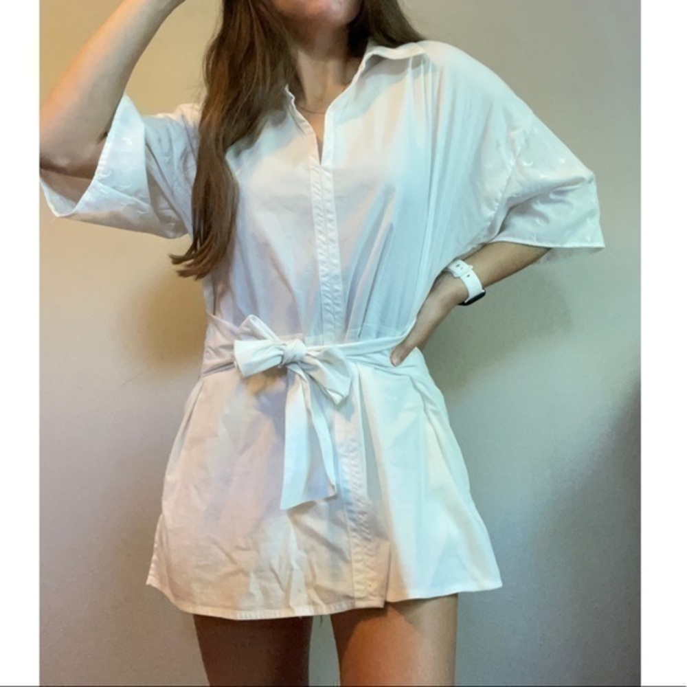 Natori Alice Through The Looking Glass White Shirt